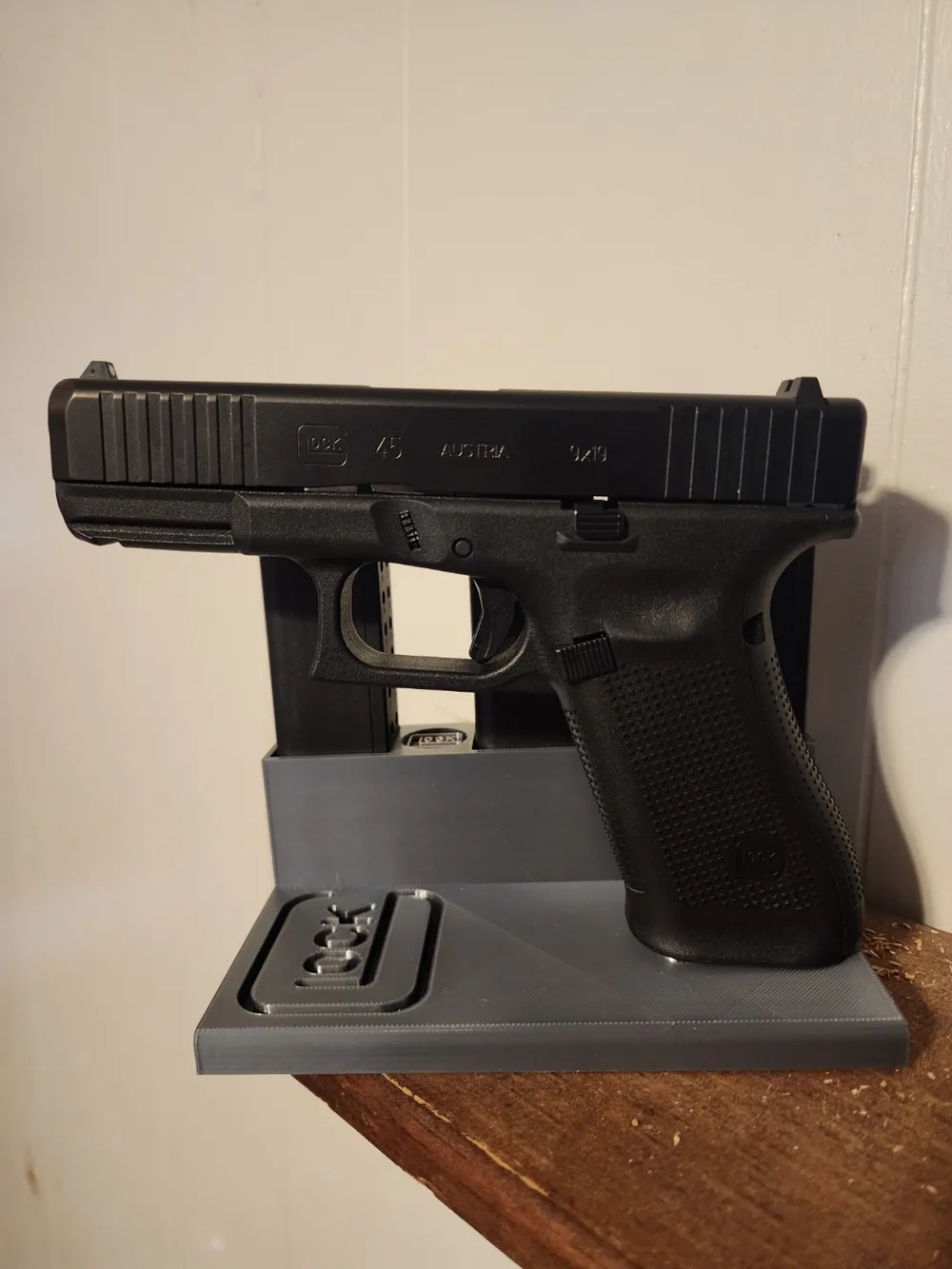 Glock%20ve%20Şarjörleri%20İçin%20Stand